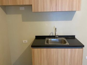 FOR SALE: 1-Bedroom Flat in Avida Towers Turf, Taguig City - Cao