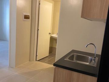 FOR SALE: 1-Bedroom Flat in Avida Towers Turf, Taguig City - Cao