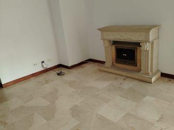 VENTA DE APARTAMENTO LAURELES SANTA TERESITA