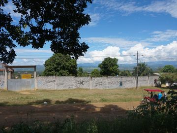 SE VENDE TERRENO URBANO