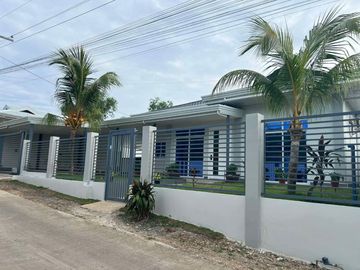 MODERN HOUSE PRIME LOCATION FOR SALE! (CLEAN TITLED)