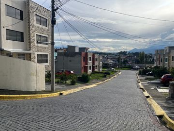 SE VENDE LOTE DE 100 M2 SANGOLQUI