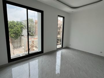Rumah Di Cipayung Jakarta Timur, 1,2 M an