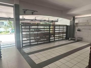 2 Storey 4 Bedroom House and Lot with 4 Car Garage For Sale at Santa Lucia Pasig