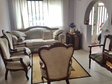 EN VENTA CASA DE 140 M2 EN BARRIO ASTURIAS, MANIZALES-CALDAS
