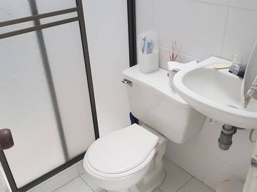 EN VENTA CASA DE 140 M2 EN BARRIO ASTURIAS, MANIZALES-CALDAS