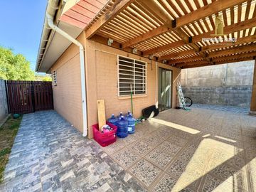 VILLA ALEMANA VENDE CASA 4D 2B CONDOMINIO CON PISCINA