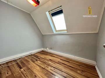 VILLA ALEMANA VENDE CASA 4D 2B CONDOMINIO CON PISCINA