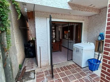 SE VENDE CASA EN LA SM 41