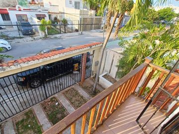 SE VENDE CASA EN LA SM 41