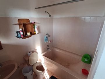 SE VENDE CASA EN LA SM 41