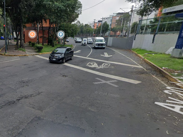 ¡¡Atención Inversionistas!! Venta de Remate en Amplia y Linda Casa con Posesión entrega inmediata Col.  Ampliación la Noria, Ciudad de México.