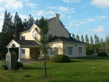 Casa en Venta Las Praderas de Lujan