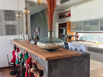 HERMOSA CASA EN ZONA EXCLUSIVA  DE LA ENCANTADA DE VILLA - CHORRILLOS