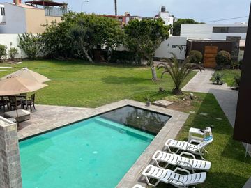 HERMOSA CASA EN ZONA EXCLUSIVA  DE LA ENCANTADA DE VILLA - CHORRILLOS