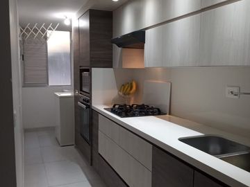 Hermoso apartamento en el sector de mayor valorización y desarrollo de Itagüí, parte plana