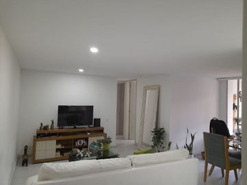 Hermoso apartamento en el sector de mayor valorización y desarrollo de Itagüí, parte plana