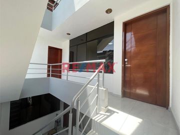 Se Vende Departamento Segundo Piso Urb. El Trebol Los Olivos