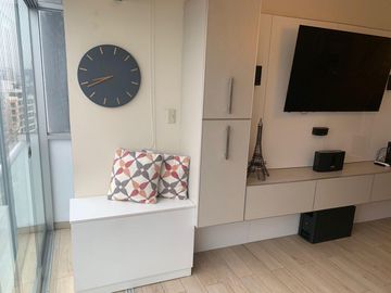 Alquilo flat amoblado y equipado de 98m2 y 2 dormitorios en Magdalena