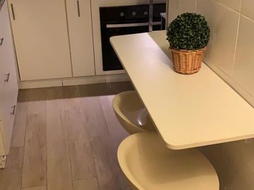 Alquilo flat amoblado y equipado de 98m2 y 2 dormitorios en Magdalena