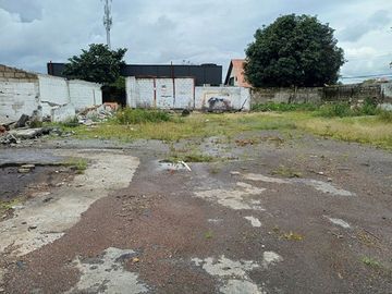SE VENDE HERMOSO LOTE DE TERRENO 1.008,28 M². QUITO – PICHINCHA – ECUADOR