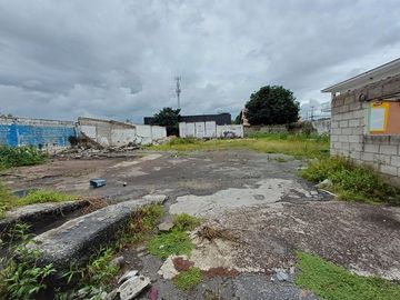 SE VENDE HERMOSO LOTE DE TERRENO 1.008,28 M². QUITO – PICHINCHA – ECUADOR