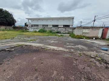 SE VENDE HERMOSO LOTE DE TERRENO 1.008,28 M². QUITO – PICHINCHA – ECUADOR