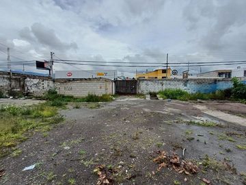 SE VENDE HERMOSO LOTE DE TERRENO 1.008,28 M². QUITO – PICHINCHA – ECUADOR