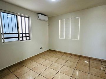 CASA EN RENTA EQUIPADA y CON GRAN UBICACIÓN