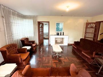 ¡REMATO EXCLUSIVA CASA EN SURCO FRENTE A PARQUE EN ESQUINA!