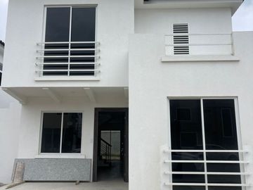C348 - Venta Casa a Estrenar en Porton del Río -  Vicriel - Daule - Ave. León Febres Cordero