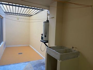 Edificio de Departamentos en Venta, En Colonia Lomas de la Soledad