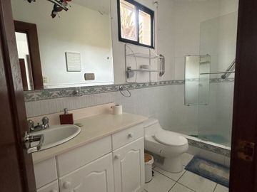 Casa en venta, Urb. Santa Fe - Samborondón