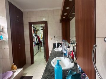 Casa en venta, Urb. Santa Fe - Samborondón