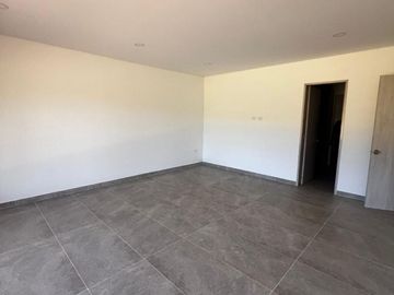 CASA FINCA DE LUJO EN VENTA, CONDOMINIO CERRADO, A 20 MINUTOS DEL AEROPUERTO JOSE MARIA CORDOVA