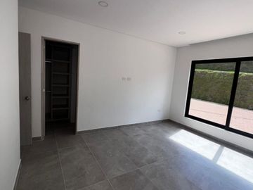 CASA FINCA DE LUJO EN VENTA, CONDOMINIO CERRADO, A 20 MINUTOS DEL AEROPUERTO JOSE MARIA CORDOVA