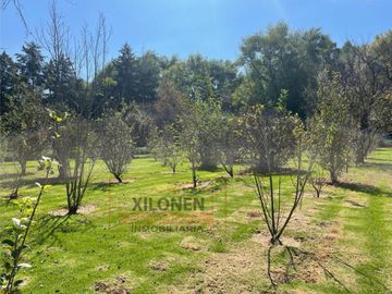 Rancho Señorial Privilegiado, con 3 Pozos y Bella Ecología. Casa estilo Mediterránea amueblada, con alberca, canchas: Frontón y de Pádel tenis.