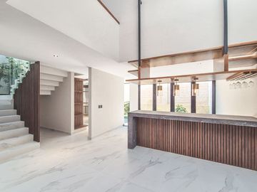 Casa En Venta Con 3 Recámaras Y Diseño Único En Lomas De Angelópolis III, Isla Blanca.