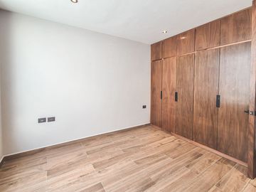 Casa En Venta Con 3 Recámaras Y Diseño Único En Lomas De Angelópolis III, Isla Blanca.