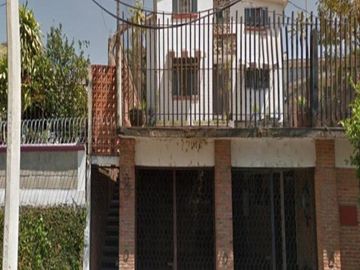 Casa En Venta En Paseo De Los Burgos 8, Burgos Cuernavaca, Tres De Mayo