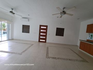 ALAMOS EN VENTA DEPTO. 2 REC 2 BAÑOS JARDIN ALBERCA ATRAS CORNER CENTER
