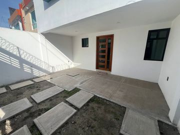 Casa Fatima Apizaco, Tlaxcala. 2 Niveles 3 Habitaciones.