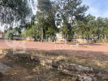 Venta de Terreno en Jardines de Atizapan