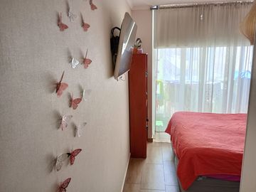 VENDO AMPLIO DEPARTAMENTO - LA CISTERNA