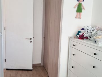 VENDO AMPLIO DEPARTAMENTO - LA CISTERNA
