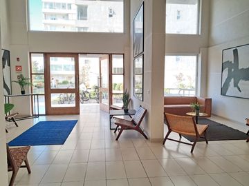 VENDO AMPLIO DEPARTAMENTO - LA CISTERNA