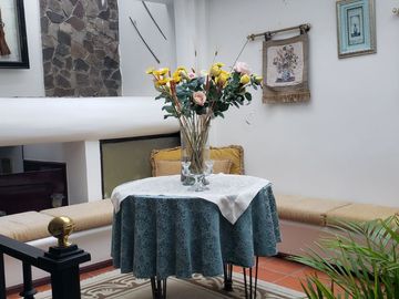 VENTA CASA EN LOS ALAMOS RIOBAMBA