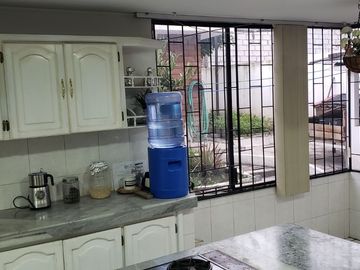 VENTA CASA EN LOS ALAMOS RIOBAMBA