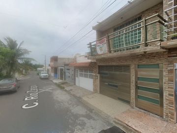 OY CASA EN VENTA LOMAS DEL RIO, VERACRUZ, VER.