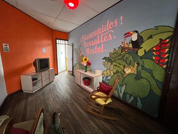 Venta Hostal Versalles